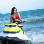 Vodný skúter je o adrenalíne a slobode